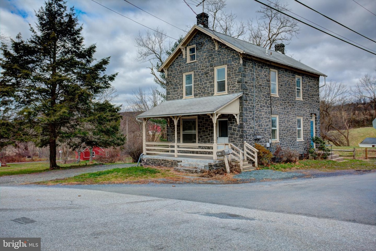 2071 N Hill Camp Rd Pottstown Pa 19465 Mls Pact361142 Redfin
