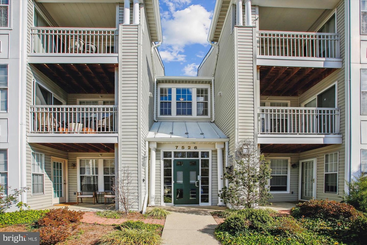 7526-G Coxton Ct #67, Alexandria, VA 22306 | Redfin