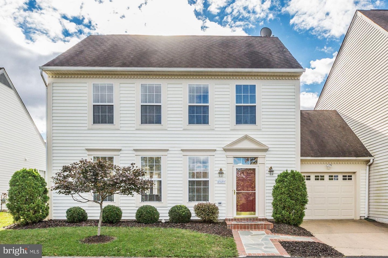 43699 Shadyside Ter, Ashburn, VA 20147 MLS 1010003170 Redfin