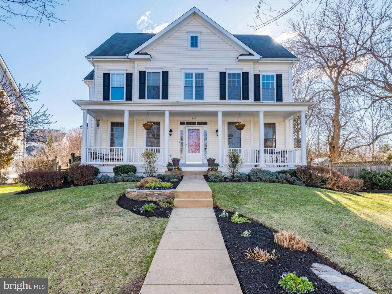 892 Station St, Herndon, VA 20170 MLS 1001789173 Redfin