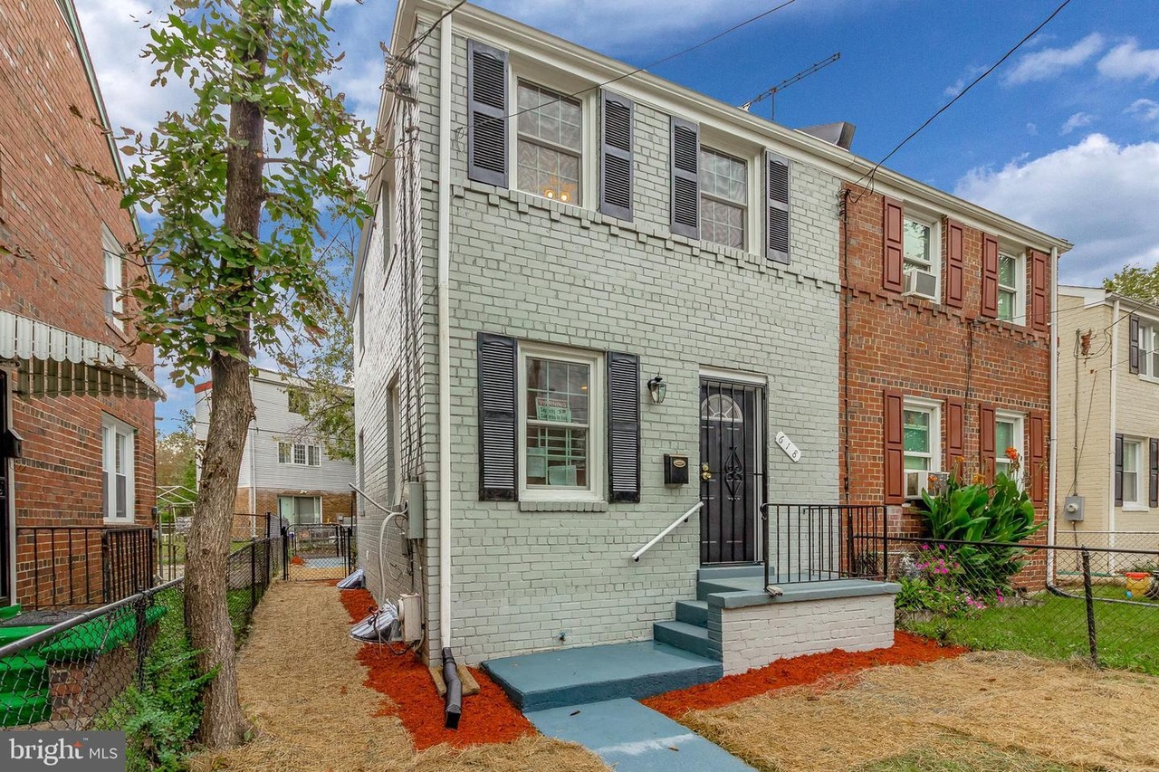 618 Southern Ave SE, Washington, DC 20032 | MLS# DCDC422176 | Redfin