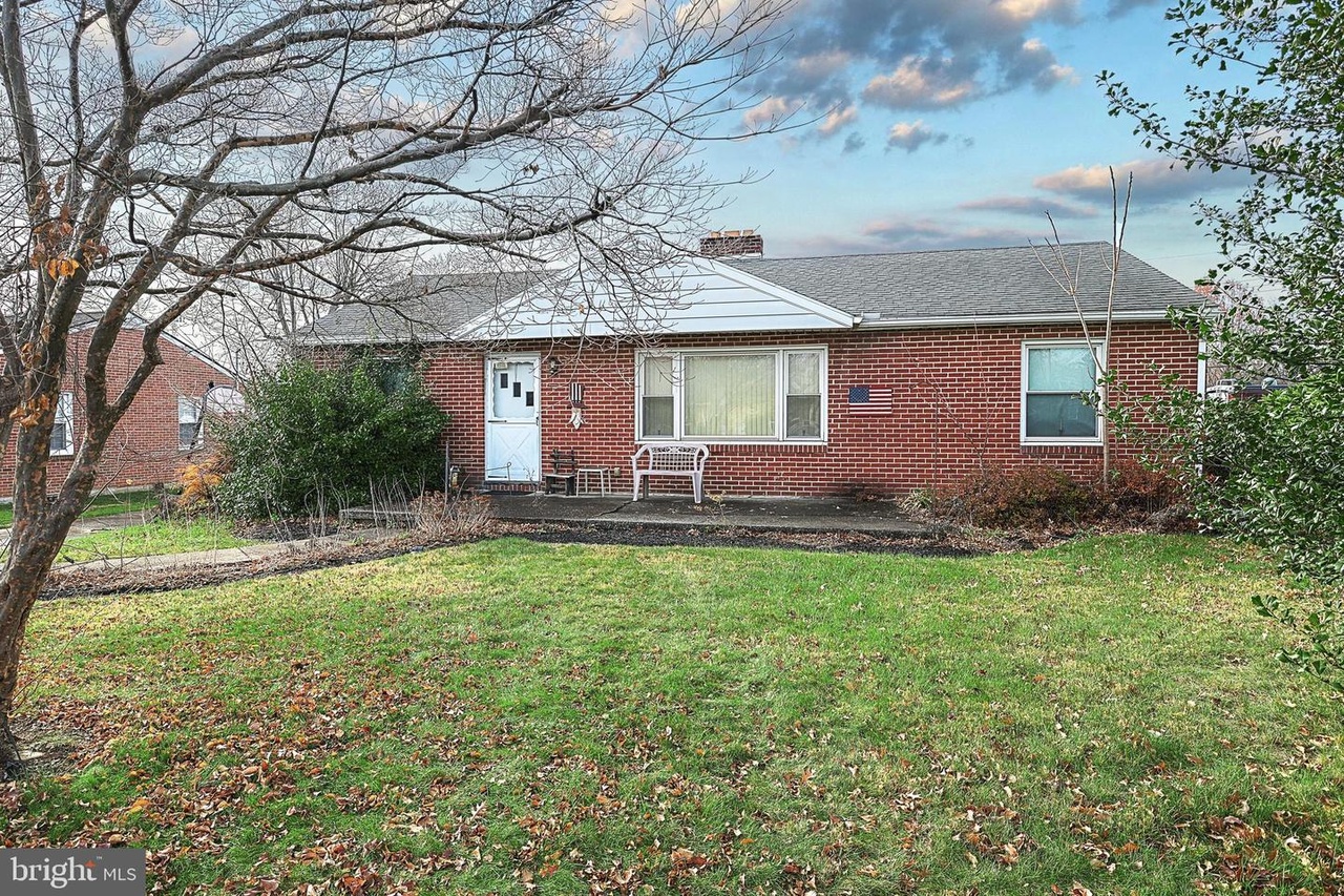 510 S Vernon St, York, PA 17402 | MLS# PAYK2053190 | Redfin