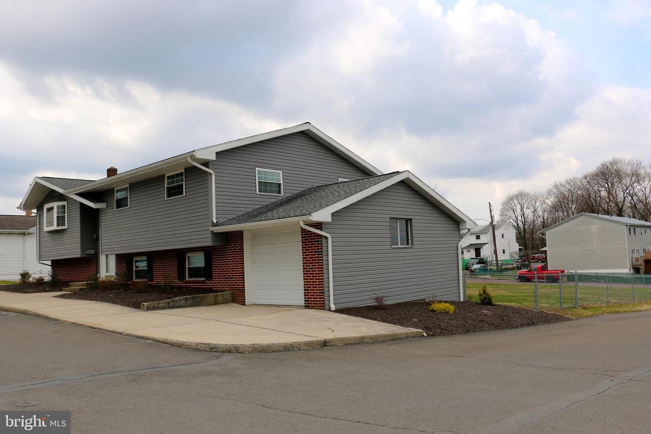 260 N Broad Mountain Ave, Frackville, PA 17931 MLS PASK125218 Redfin