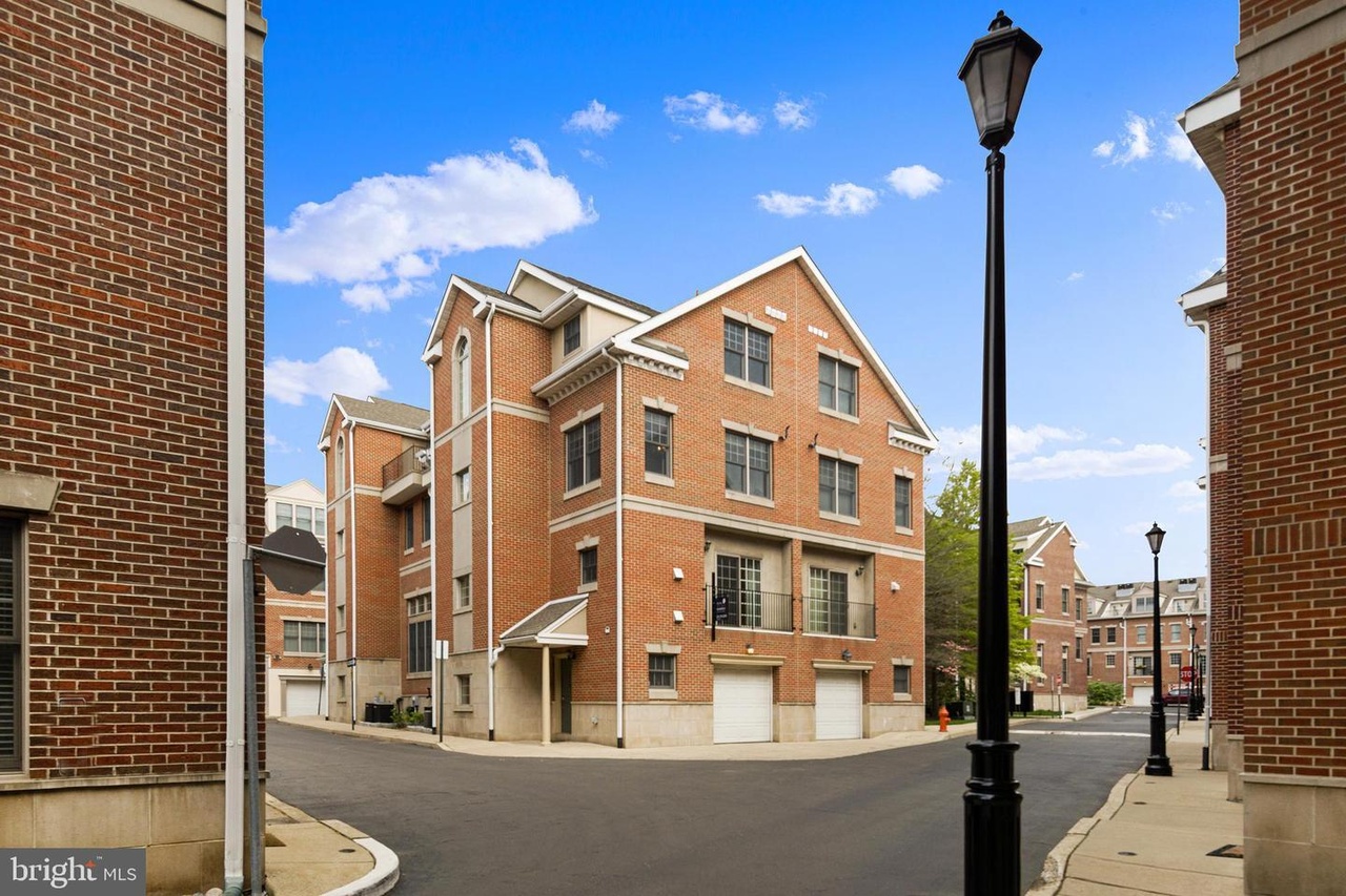 876 Independence Ct Philadelphia Pa Mls Paph Redfin 876 Independence Ct Philadelphia Pa Mls Paph Redfin