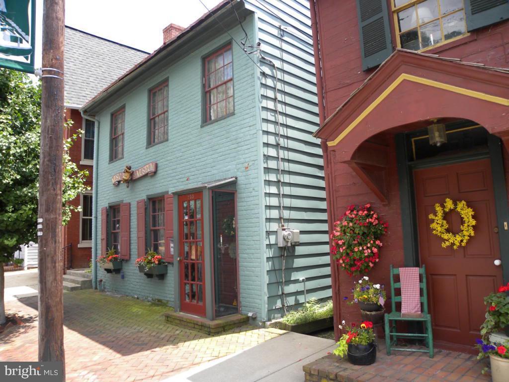 255 W Market St, Marietta, PA 17547 MLS 1004520281 Redfin