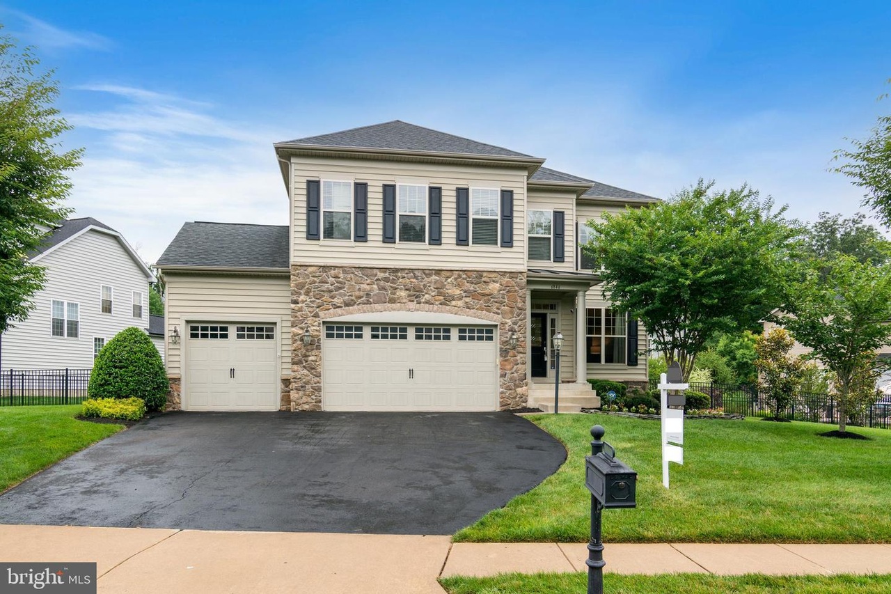 6846 Noyes Ave, Haymarket, VA 20169 | Redfin