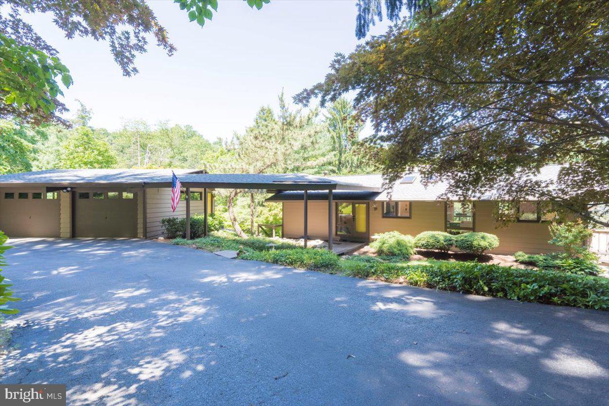 215 Jug Hollow Rd, Phoenixville, PA 19460 | MLS# PACT2026330 | Redfin