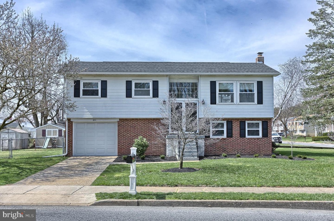 211 Mulberry Dr, Mechanicsburg, PA 17055 MLS PACB133334 Redfin