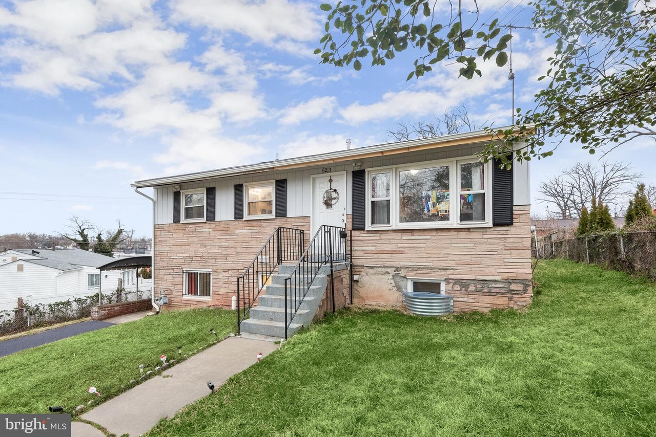 523 69th Pl, Capitol Heights, MD 20743 | MLS# MDPG2104348 | Redfin