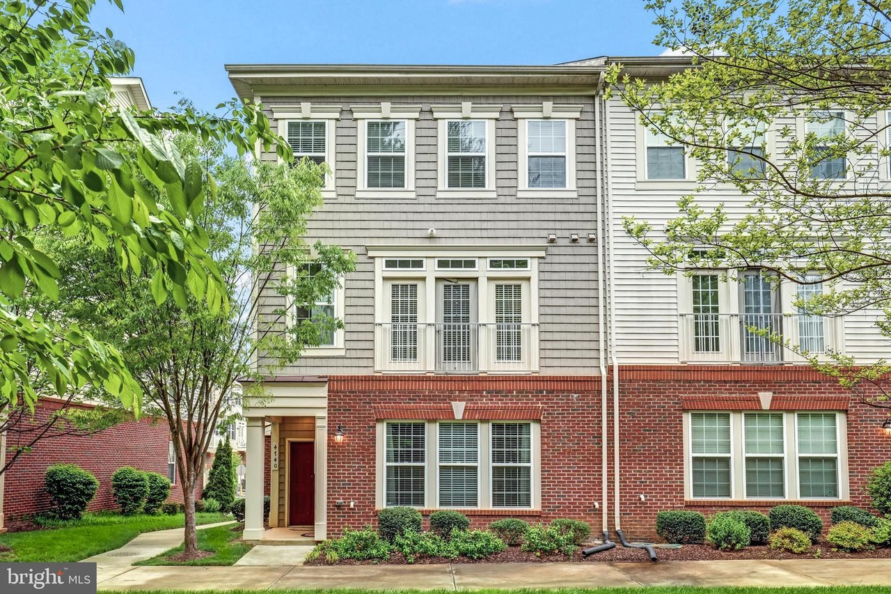 4742 Dane Ridge Cir, Woodbridge, VA 22193 | MLS# VAPW2069386 | Redfin