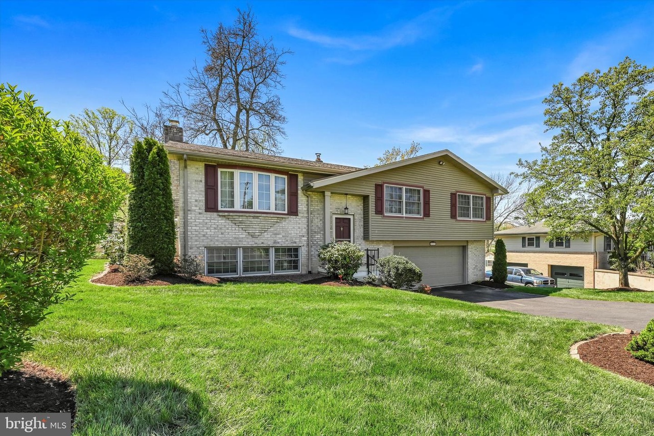 152 Castleton Dr, Reading, PA 19607 | MLS# PABK2042410 | Redfin