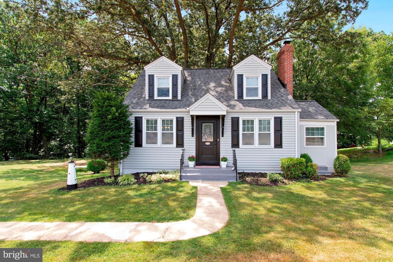 8301 Hooes Rd, Springfield, VA 22152 MLS VAFX1141430 Redfin