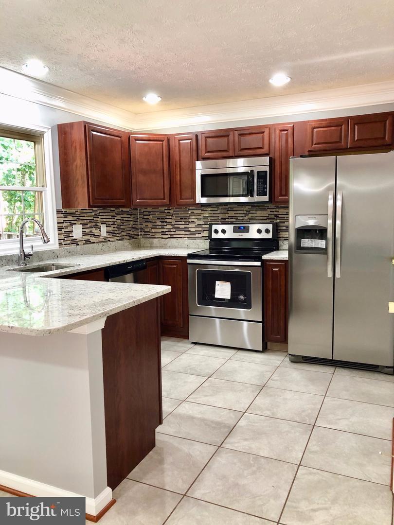 2178 Commissary Cir Odenton Md 21113 Mls Mdaa401432 Redfin