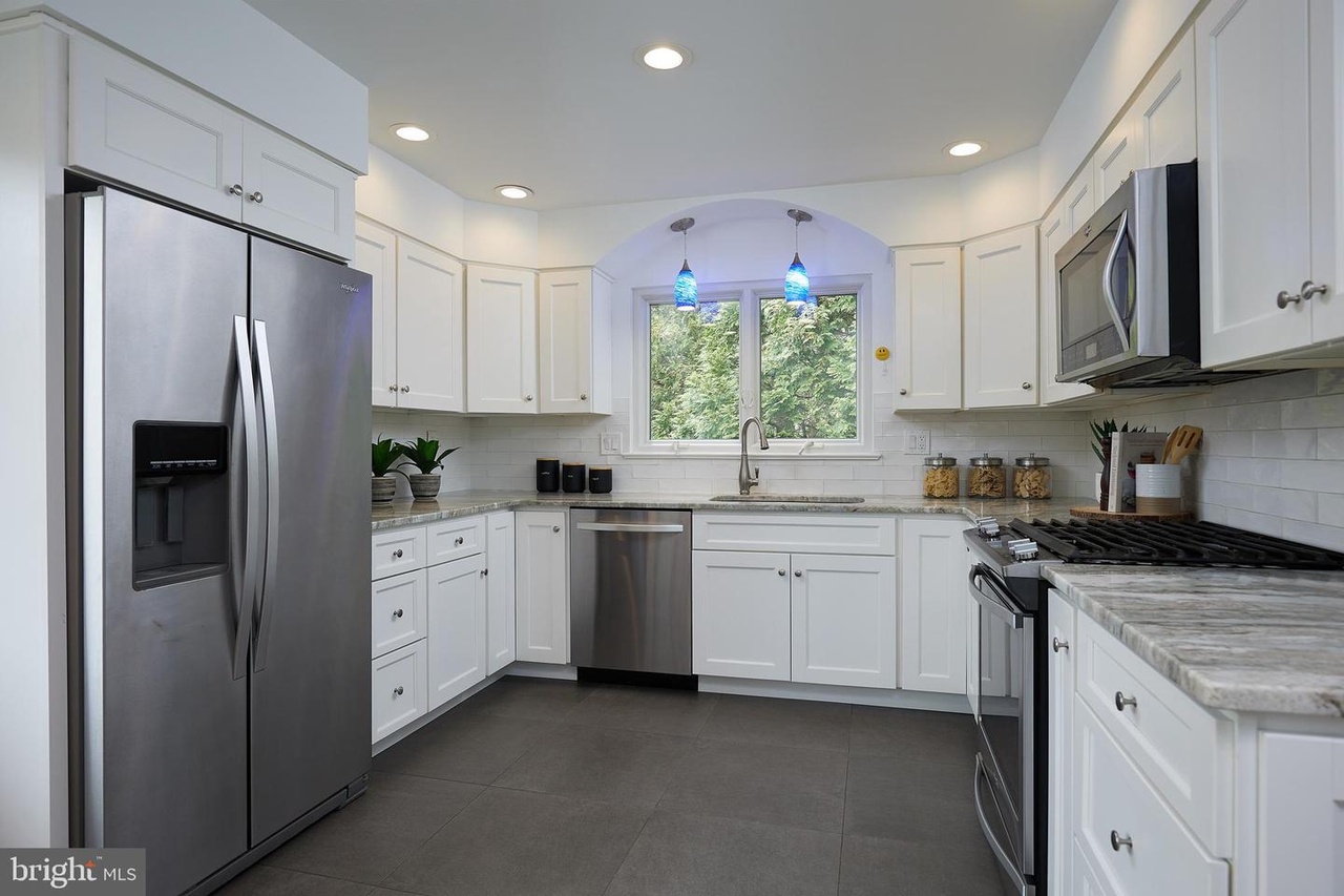 6847 Tulip Hill Ter, Bethesda, MD 20816 MLS MDMC2046438 Redfin