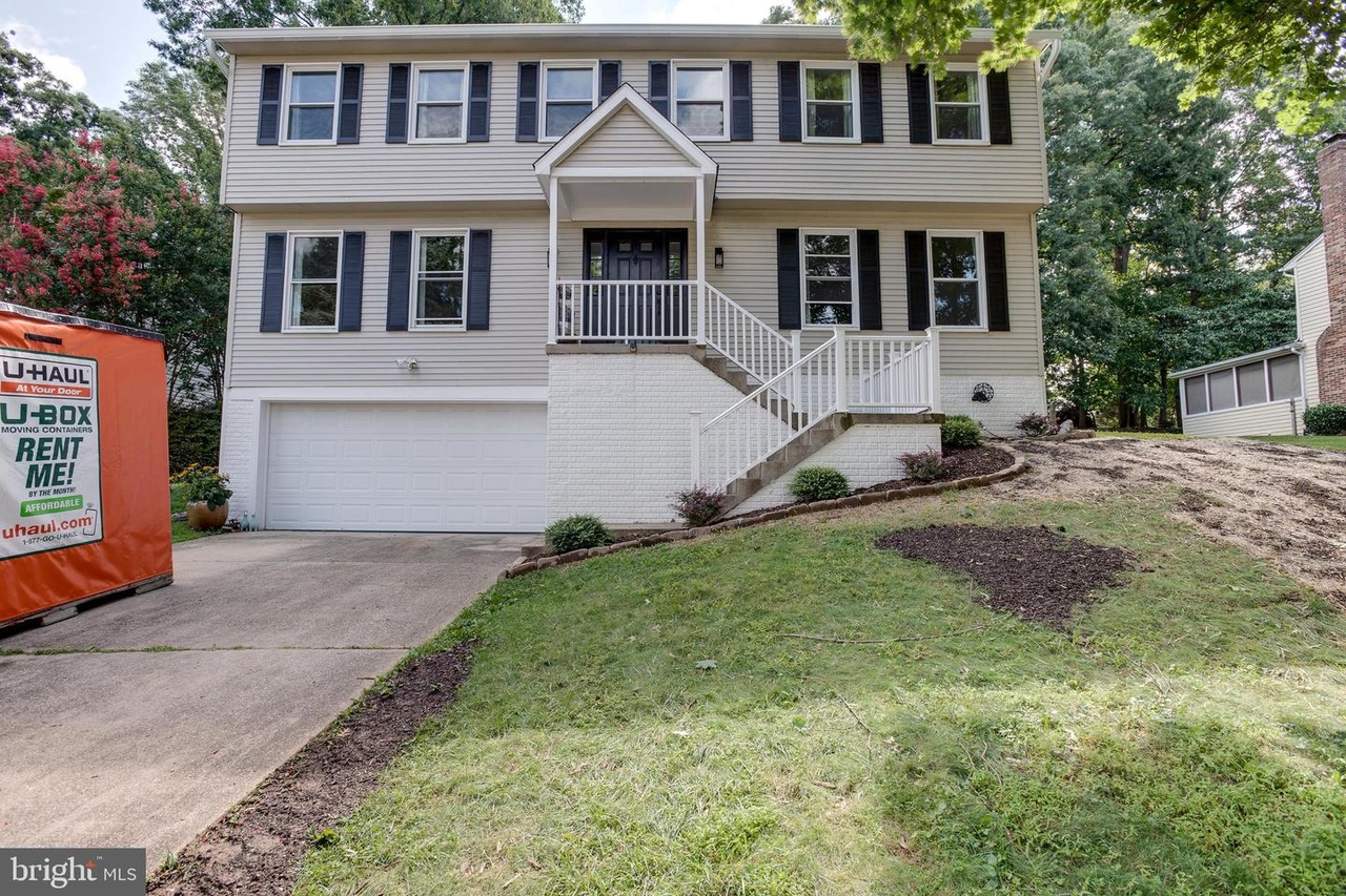 1326 Grant St, Herndon, VA 20170 | MLS# VAFX2142438 | Redfin