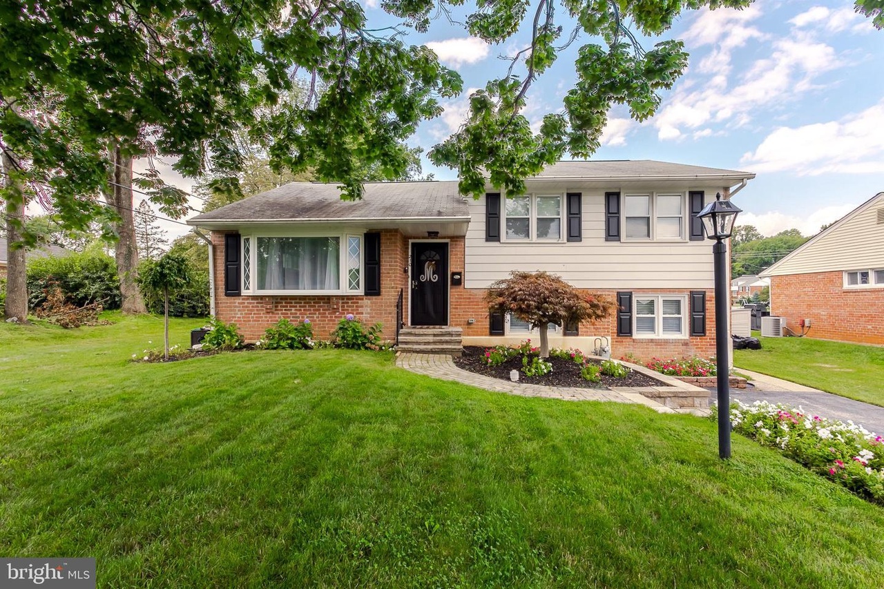 210 Hearth Rd, Broomall, PA 19008 MLS PADE525444 Redfin
