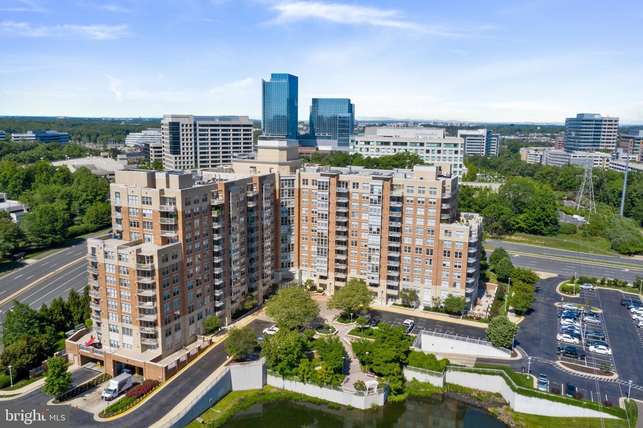 11800 Sunset Hills Rd #317, Reston, VA 20190 | MLS# VAFX1203478 | Redfin
