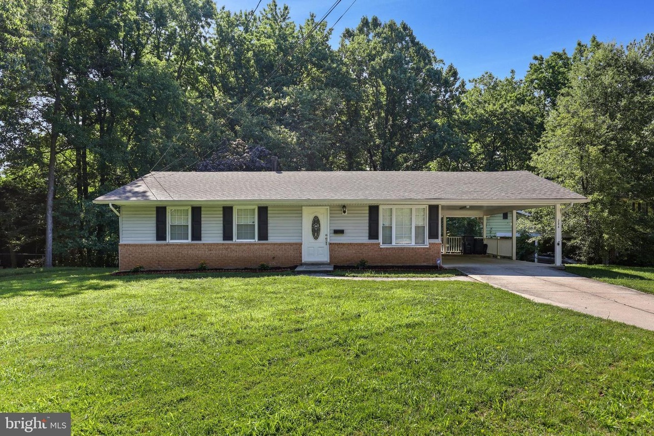 244 Lastner Ln, Greenbelt, MD 20770 | MLS# MDPG576486 | Redfin