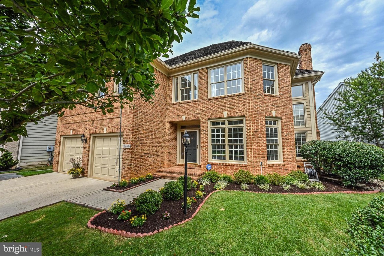 8154 Silverberry Way, Vienna, VA 22182 MLS VAFX2020488 Redfin