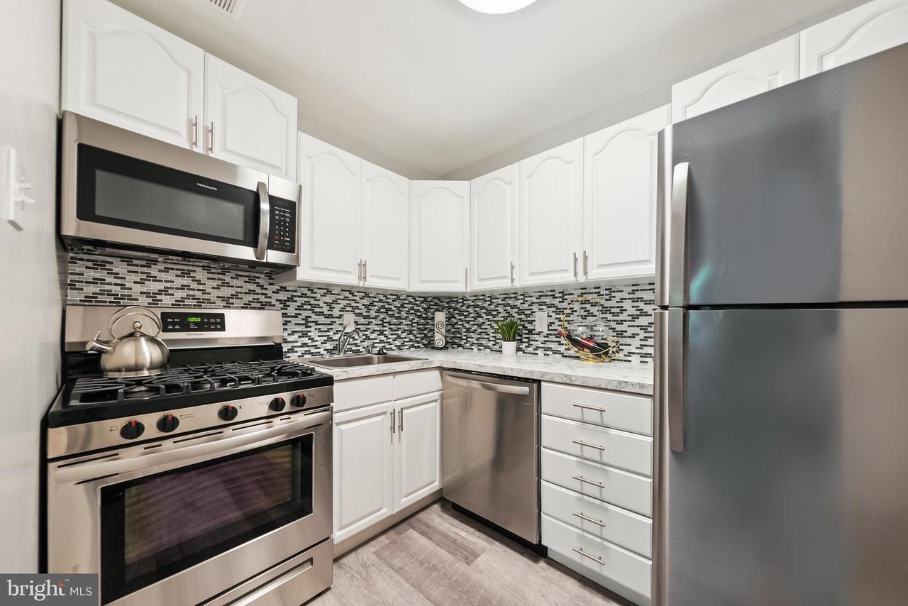 4555 Macarthur Blvd Nw #109, Washington, Dc 20007 