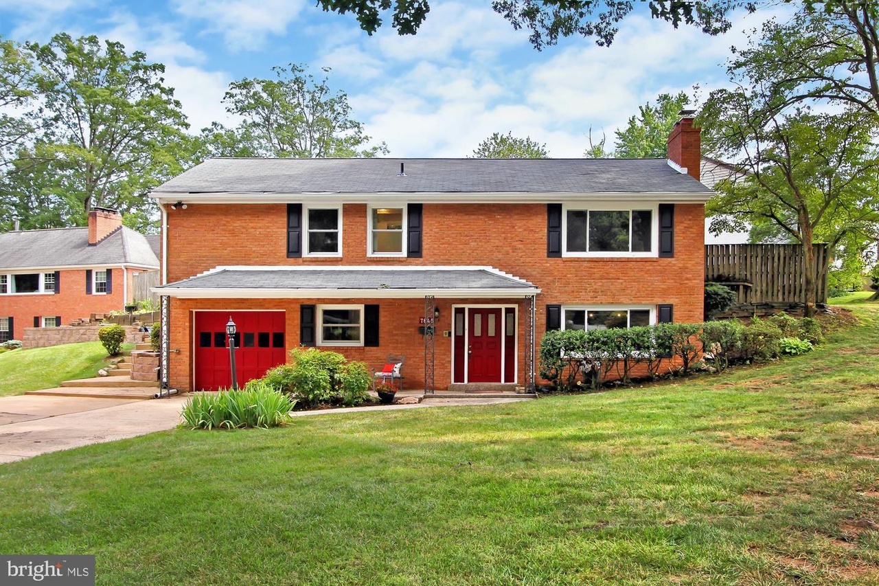 7845 Doane Ct, Springfield, VA 22152 MLS VAFX1143524 Redfin