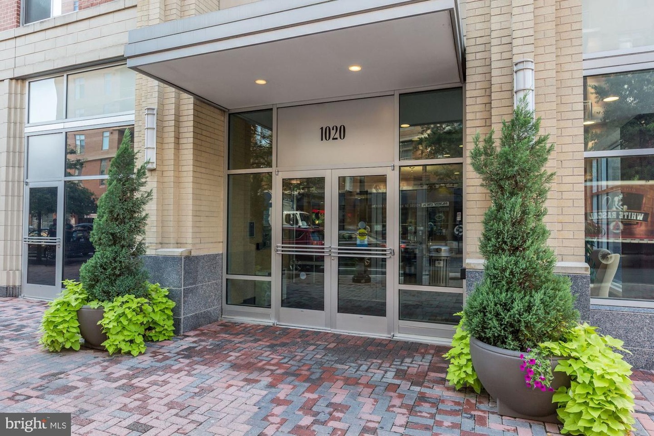 1020 N Highland St #404, Arlington, Va 22201 