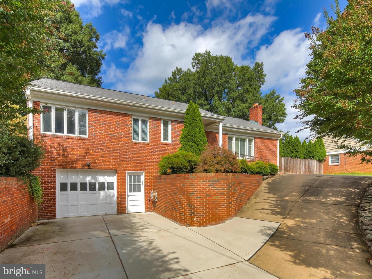 2420 Lincoln St Arlington VA 22207 Redfin 2420 Lincoln St Arlington VA 22207 Redfin