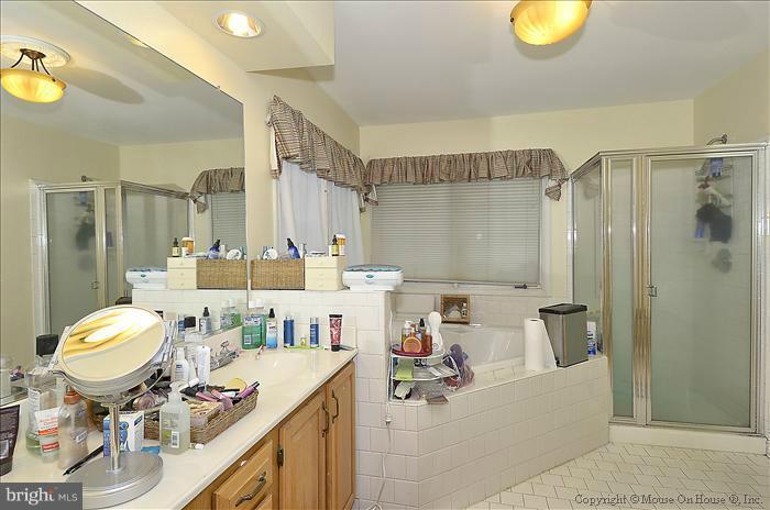 18 English Saddle Ct Parkton MD 21120 Redfin 18 English Saddle Ct Parkton MD 21120 Redfin