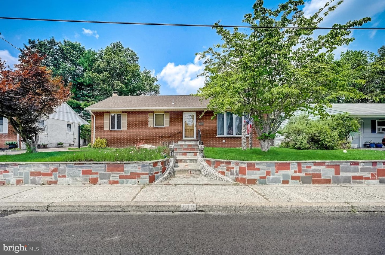 510 Pennbrook Ave, Lansdale, PA 19446 MLS PAMC2002562 Redfin