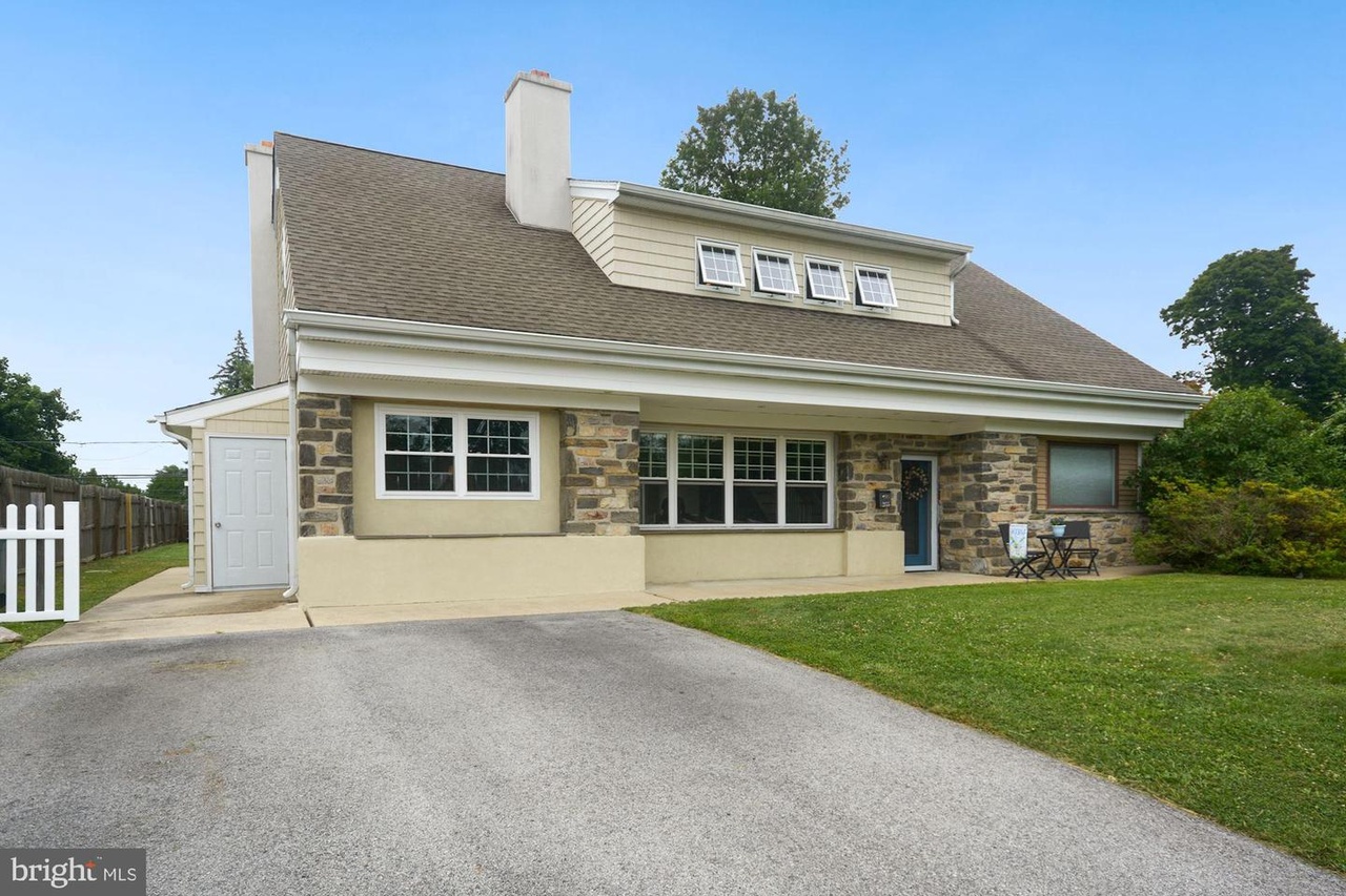 2155 Mary Ln, Broomall, PA 19008 MLS PADE2028564 Redfin