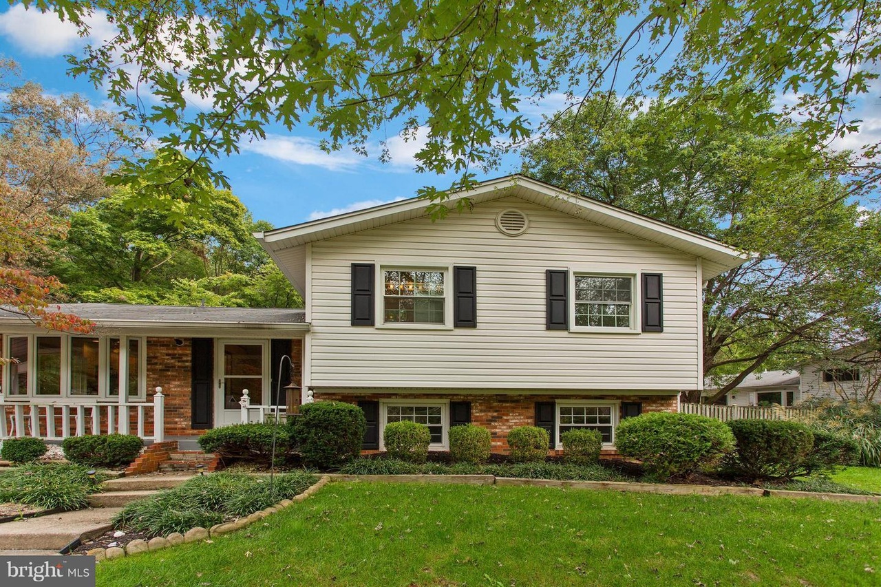 16214 Gales St, Laurel, MD 20707