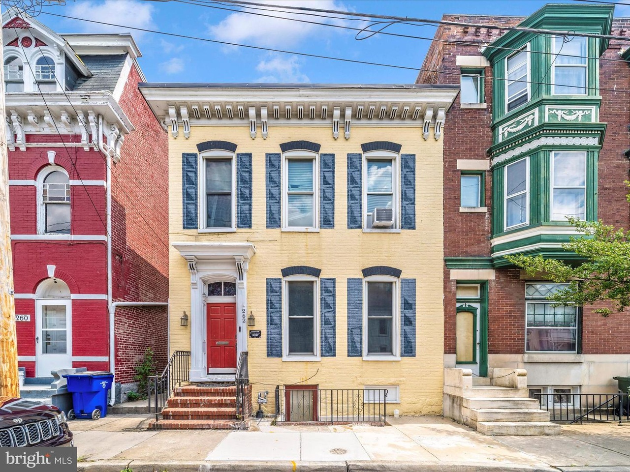 洋書 Hometown Almamac&Directory 1262 S Merrimac Rd, Camden, NJ 08104 | Redfin