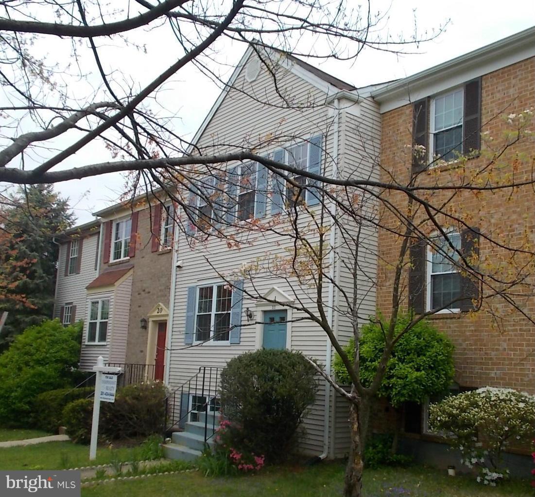 22 Earth Star Ct, Gaithersburg, MD 20878 | MLS# 1002410601 | Redfin