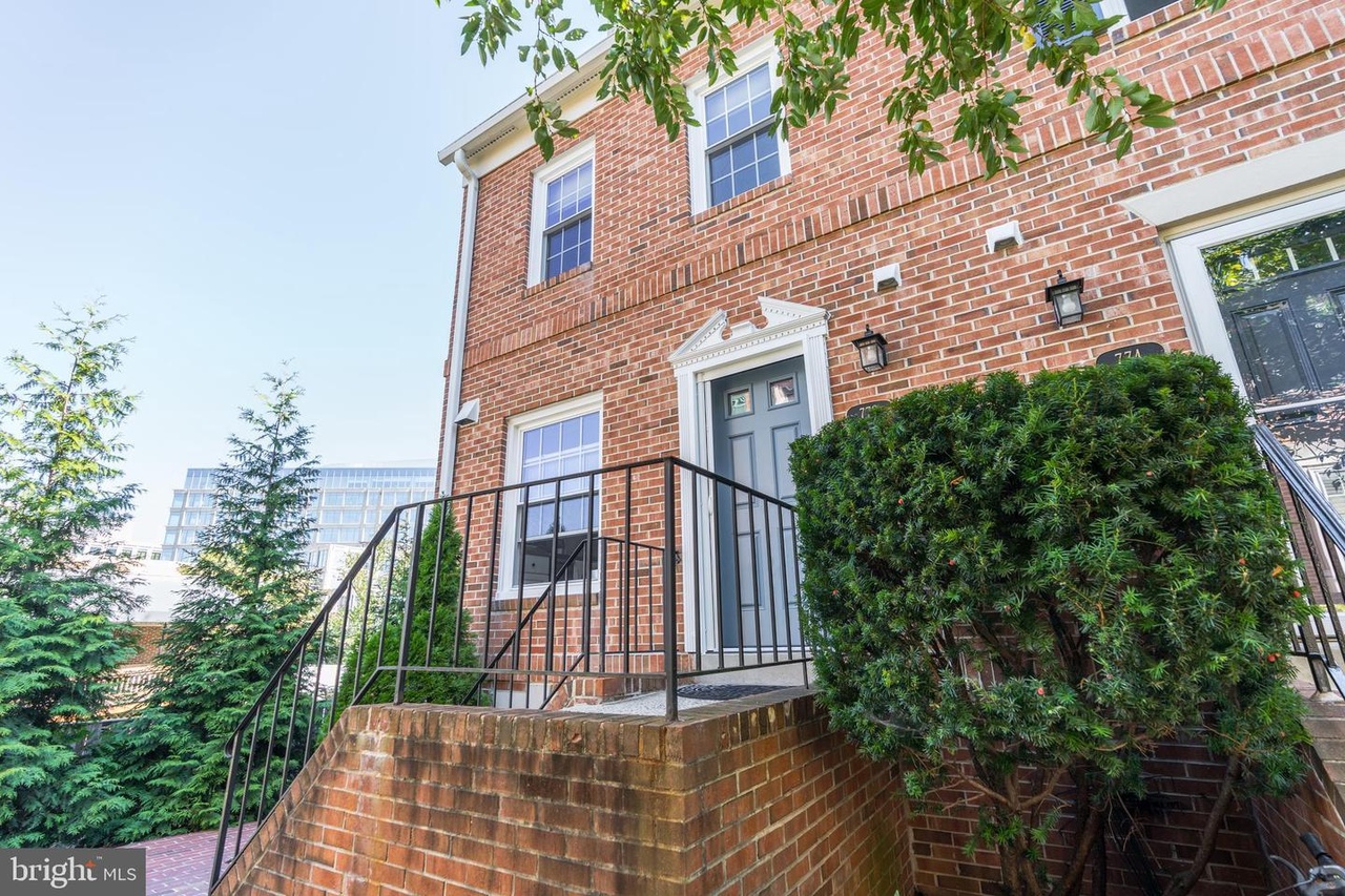 772 N Vermont St, Arlington, VA 22203 | MLS# VAAR154602 | Redfin