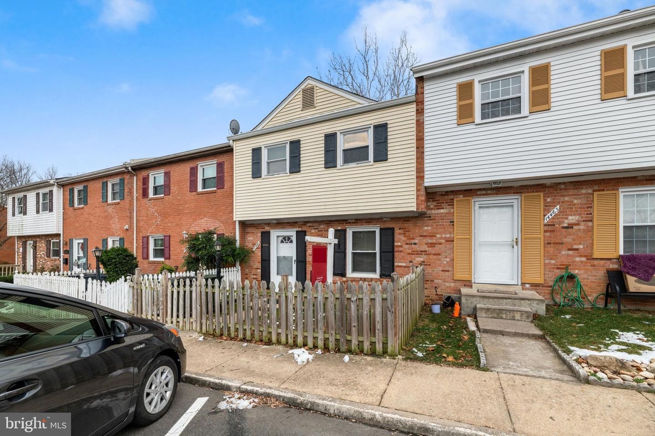 14461 Village Dr, Woodbridge, VA 22191 | MLS# VAPW2016618 | Redfin