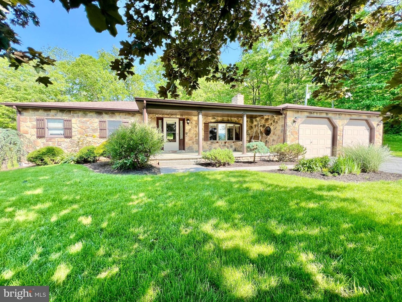 ●THE ENTERPRISE 442 Old Henry Path Rd, New Enterprise, PA 16664 | For Sale
