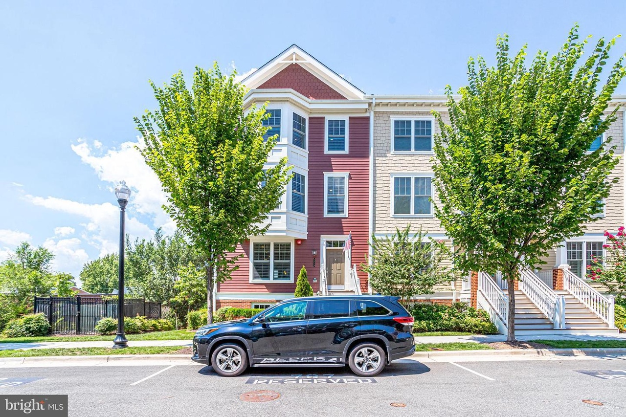 1318 Van Valkenburgh Ln Alexandria Va Mls Vaax Redfin