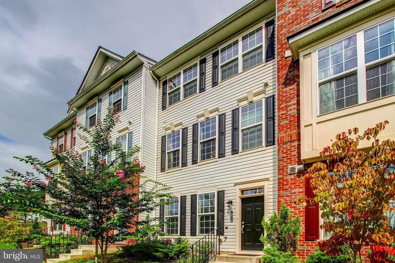 18318 Woodhouse Ln, Germantown, MD 20874 | MLS# MDMC724638 | Redfin