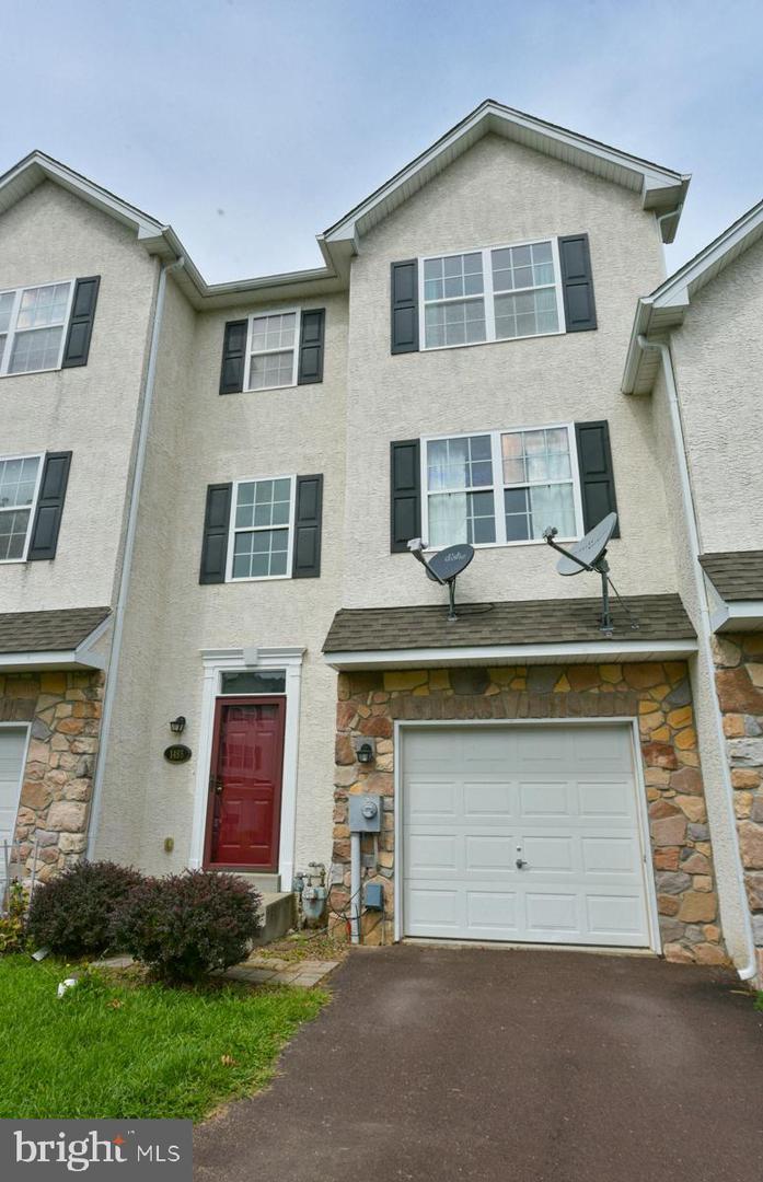 1495 Laura Ln, Pottstown, PA 19464 MLS PAMC622638 Redfin
