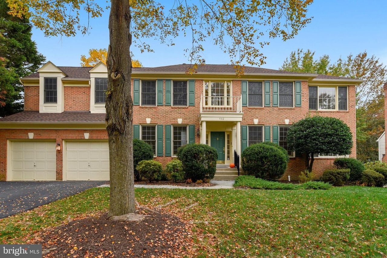 9312 Braymore Cir, Fairfax Station, VA 22039 | MLS# VAFX1097646 | Redfin