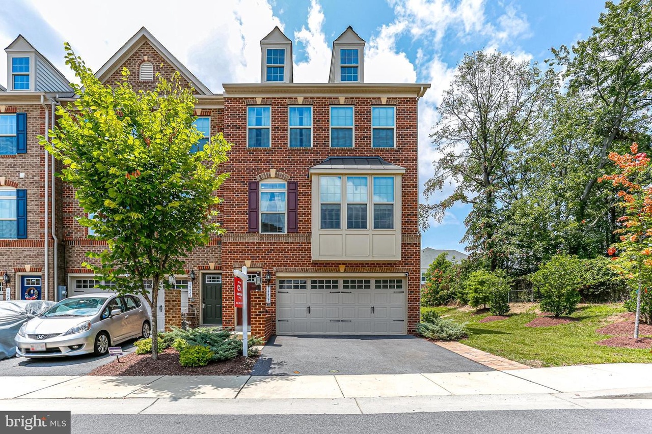 HIGH ＆ LOW 14427 Sandy Ridge Ln, Laurel, MD 20707 | Redfin