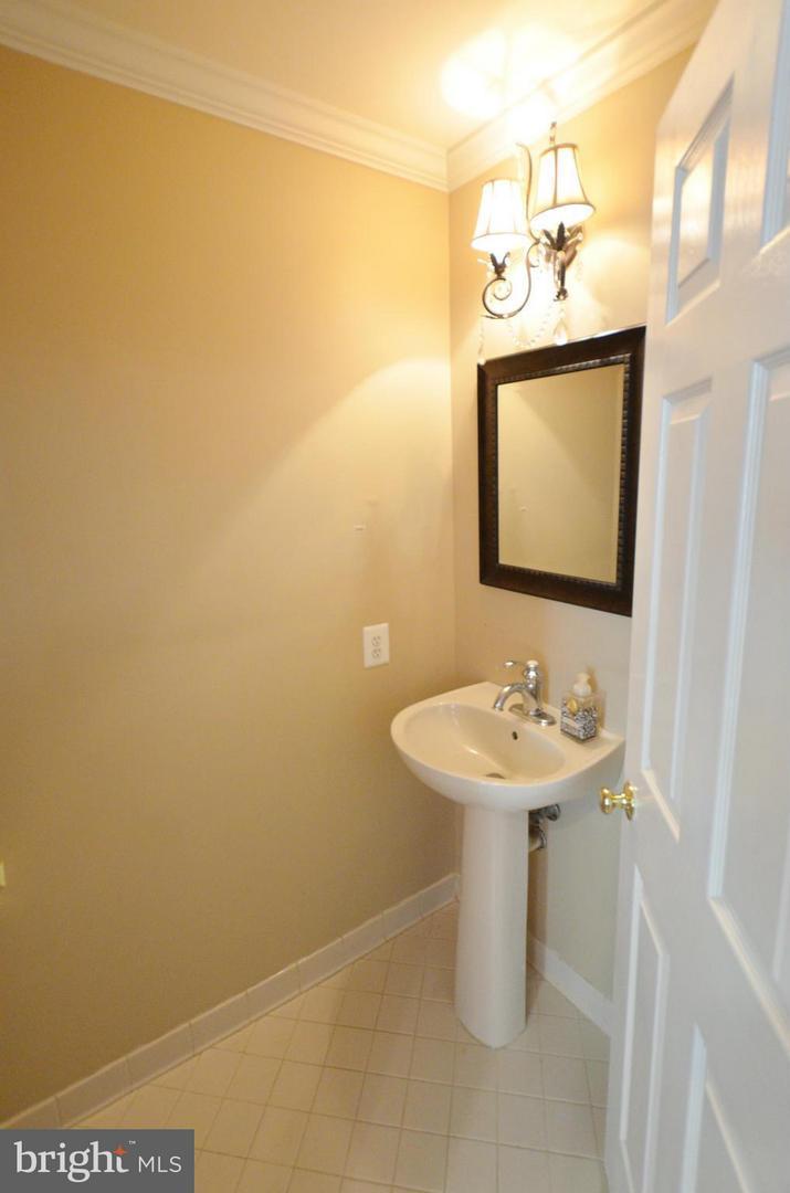 Benjamin Moore Leesburg Va