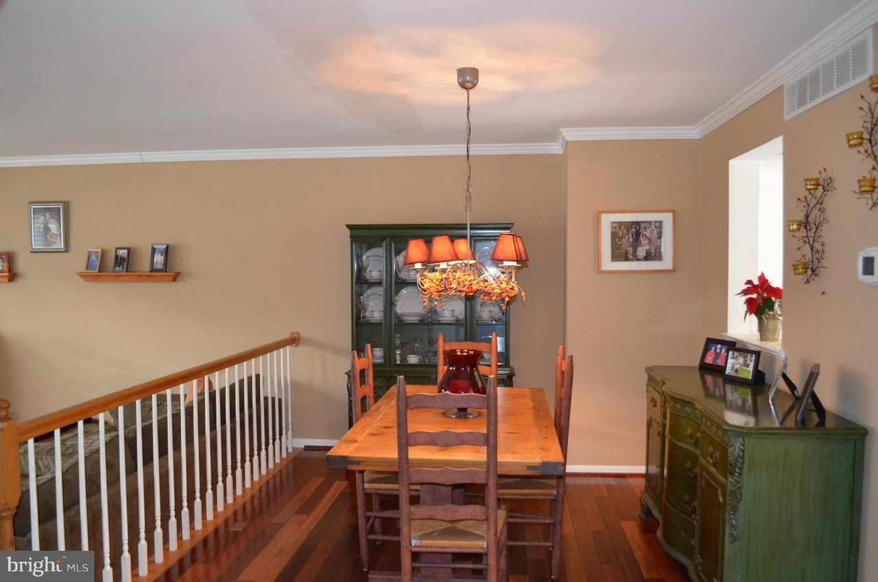 2414 Quilting Bee Rd, Baltimore, MD 21228 MLS 1002819688 Redfin
