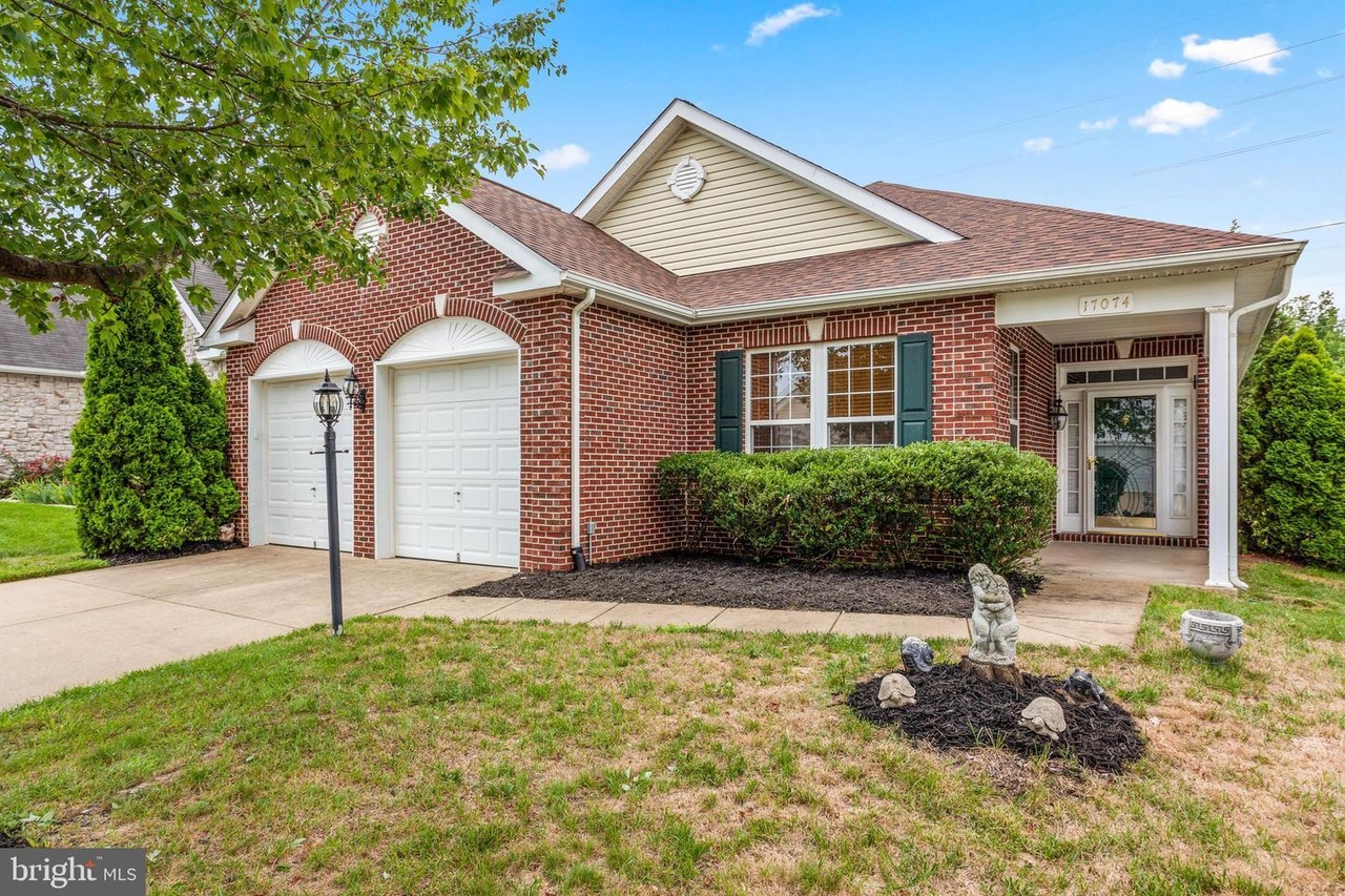 17074 Four Seasons Dr, Dumfries, VA 22025 MLS VAPW501698 Redfin