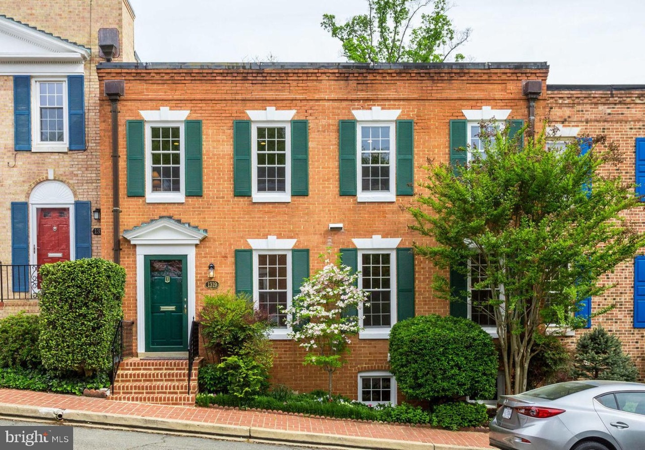 1319 Lynnbrook Dr, Arlington, VA 22201 | MLS# VAAR147704 ...