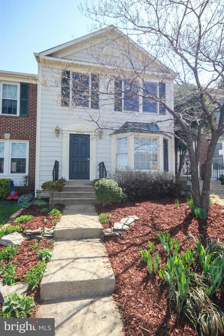 21146 Hedgerow Ter, Ashburn, VA 20147 | MLS# 1000619707 | Redfin