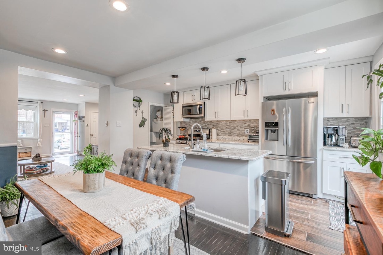 477 Kingsley St Philadelphia Pa 19128 Mls Paph898724 Redfin