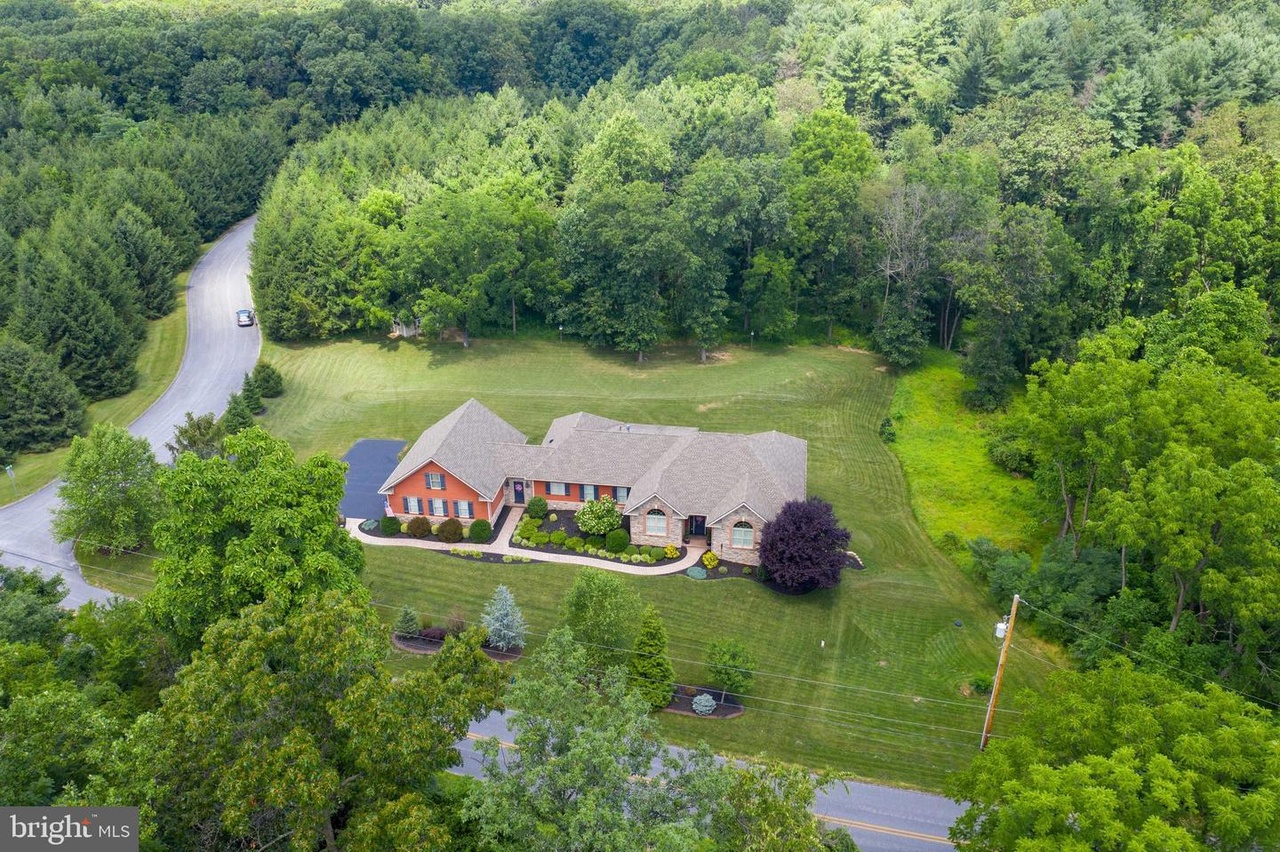 140 Acorn Rd, Spring Grove, PA 17362 MLS 1000088730 Redfin