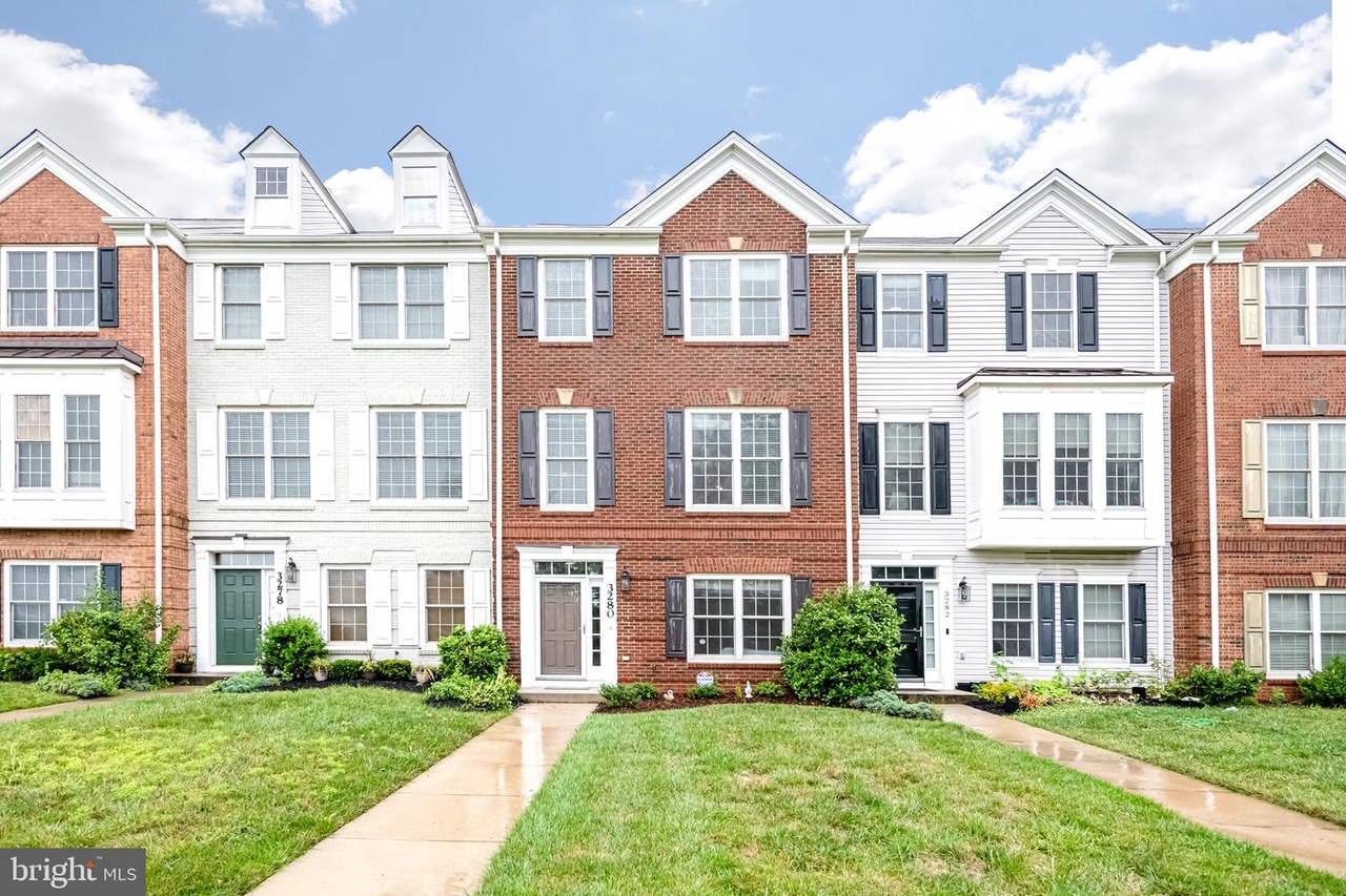 3280 Robert Clifton Weaver Way NE, Washington, DC 20018 | MLS ...