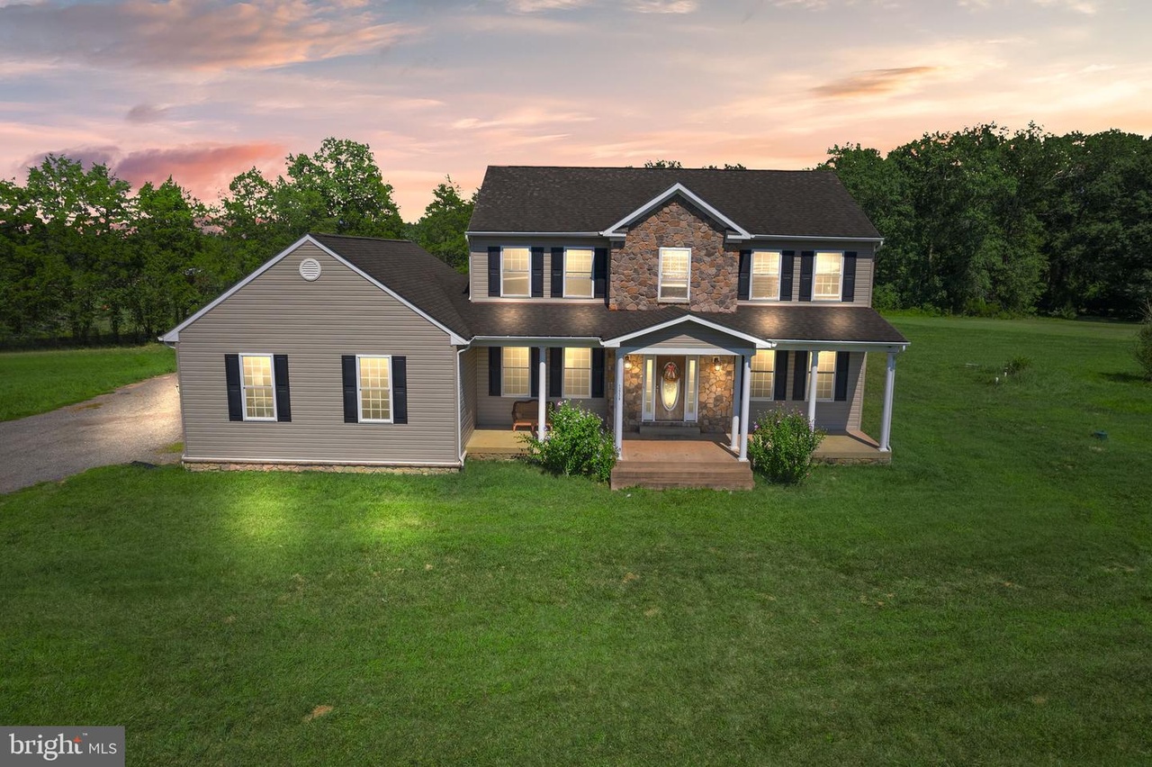 12770 Lemaster Dr, Nokesville, VA 20181 MLS VAPW2035732 Redfin